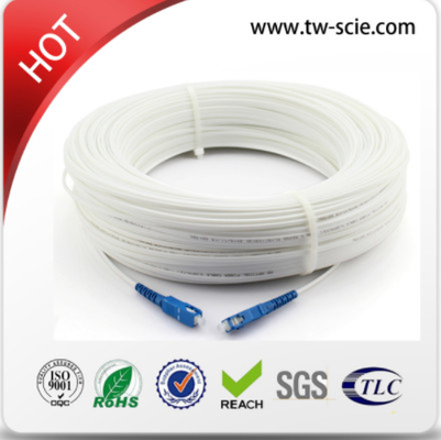 Buon cavo flessibile dell'interno impermeabile della fibra di FTTH, peso leggero dell'interno del cavo flessibile della farfalla