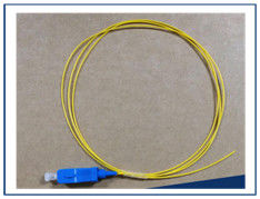 Sono disponibili trecce in fibra ottica Single Mode Simplex SC APC con diversi tipi di connettori